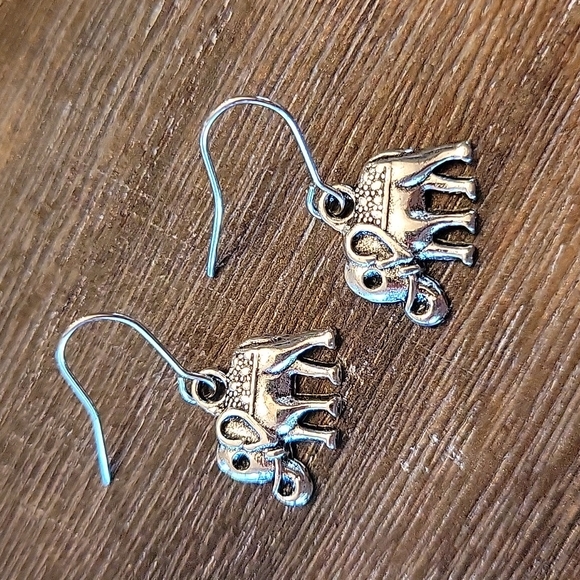 Jewelry - Dainty Elephant Dangle Earrings